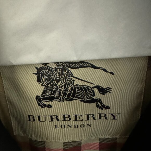 Authentic Burberry Black Trench Coat Mens, Size 52R - Picture 5 of 9